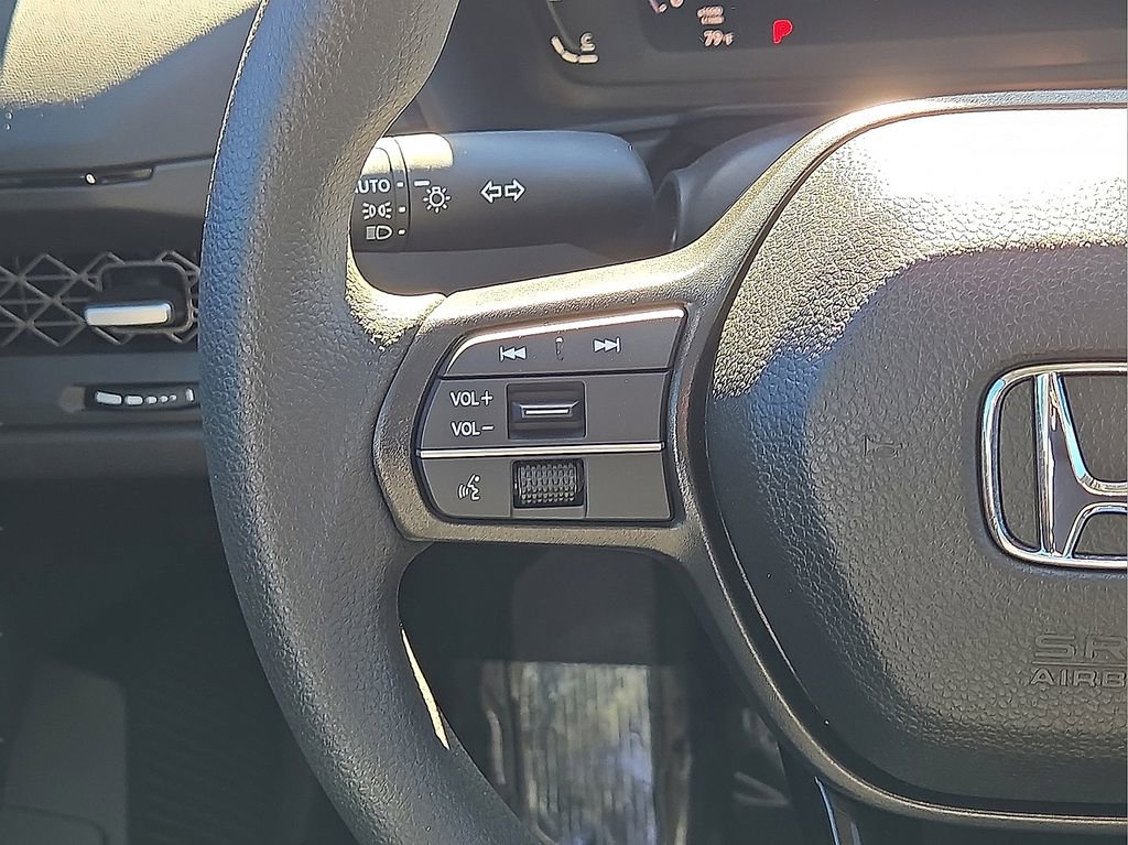 Used 2025 Honda Accord SE image 18