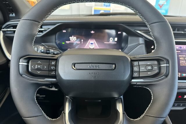 Certified 2026 Jeep Cherokee Overland w/ Trailer Tow Group AWD/4WD image 20
