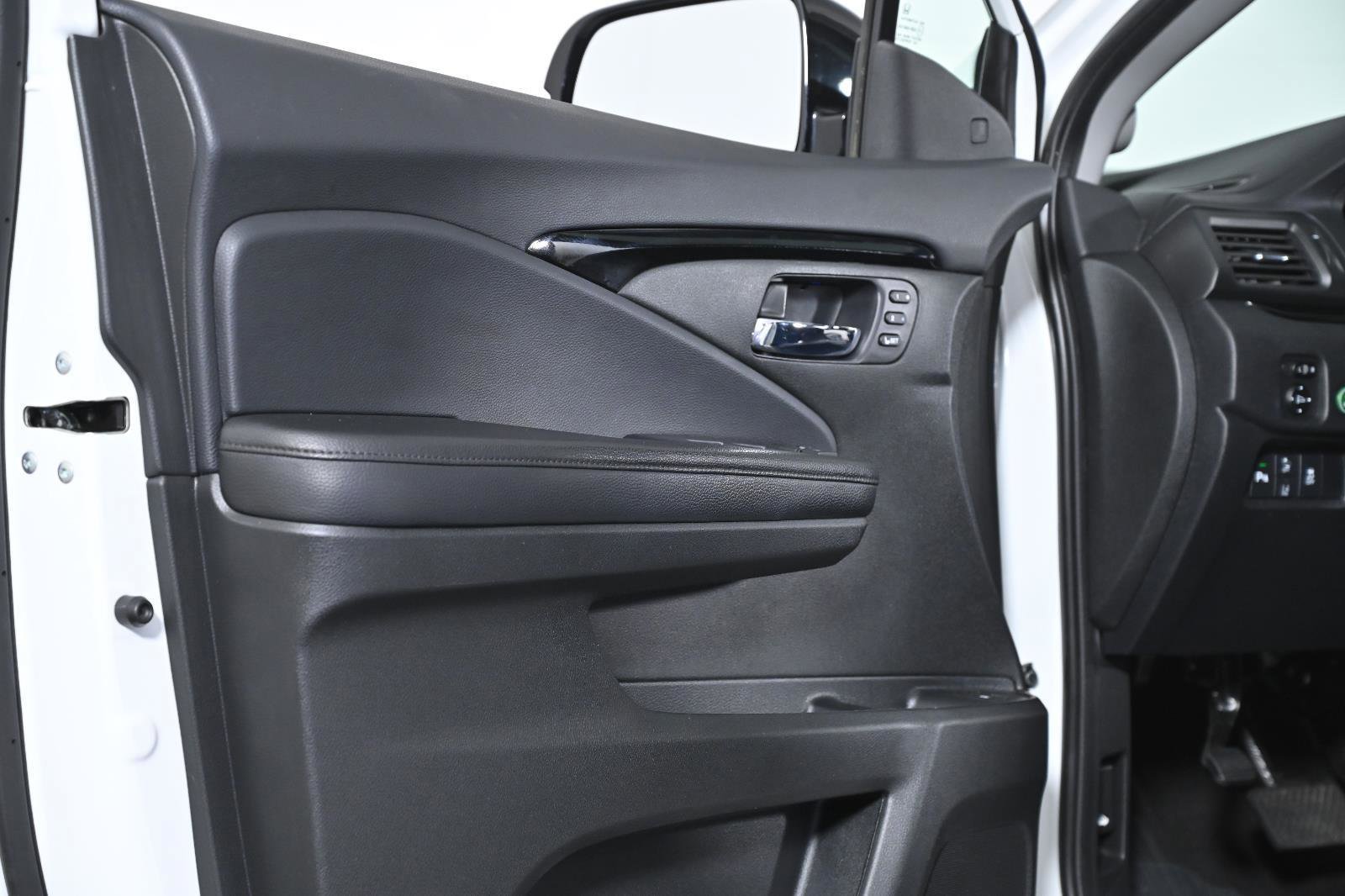 Used 2020 Honda Pilot Touring image 36