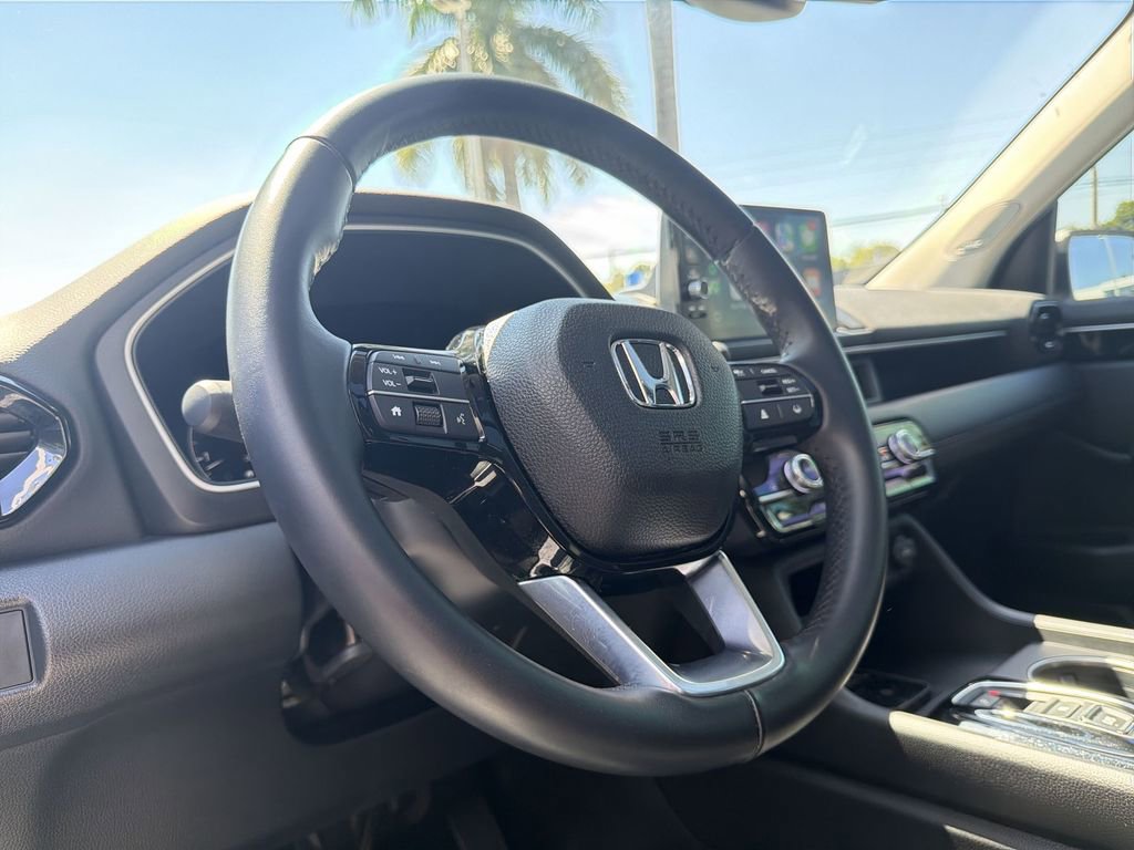 Used 2023 Honda Pilot Elite image 16