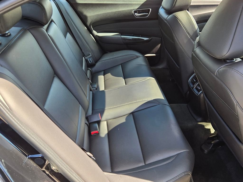 Used 2018 Acura TLX V6 SH-AWD image 16
