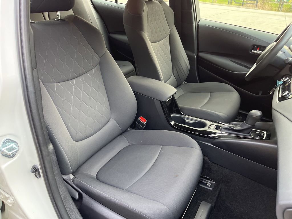 Used 2021 Toyota Corolla LE image 11