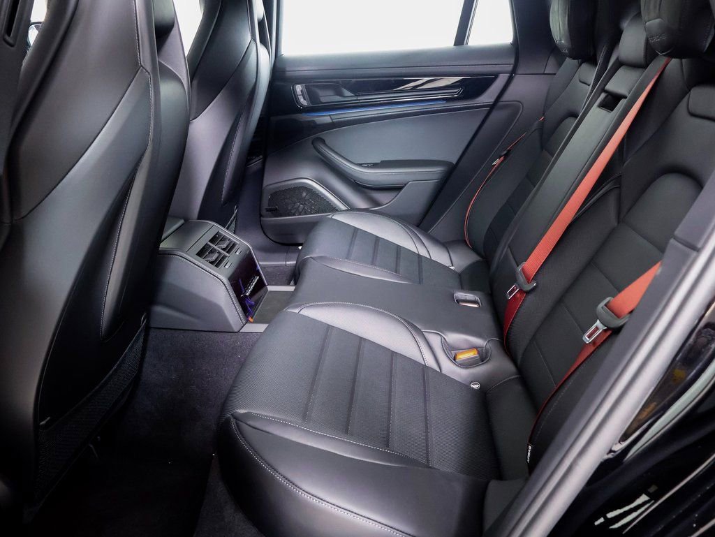 New 2025 Porsche Panamera 4 image 8