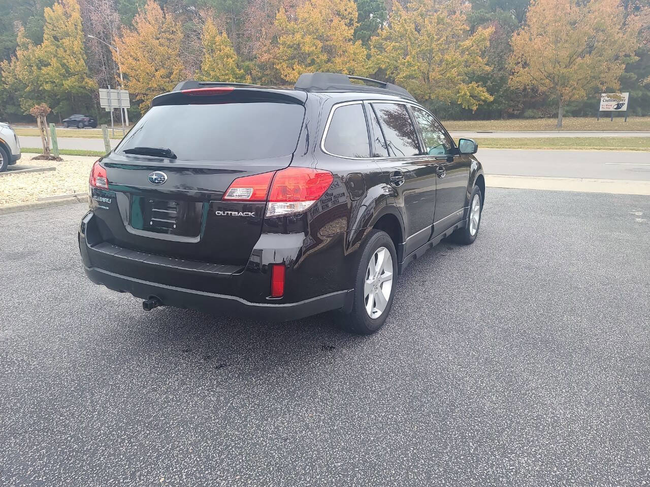 Used 2013 Subaru Outback 2.5i Premium image 7
