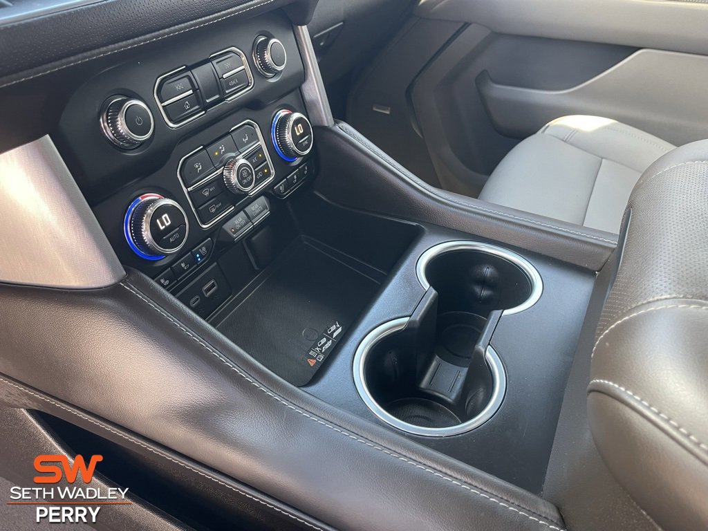 Used 2023 GMC Yukon SLT w/ SLT Luxury Package image 22