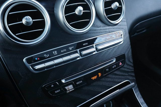Used 2018 Mercedes-Benz GLC 300 4MATIC image 62