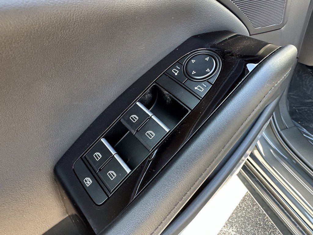 New 2026 MAZDA MAZDA3 s Sport FWD image 17