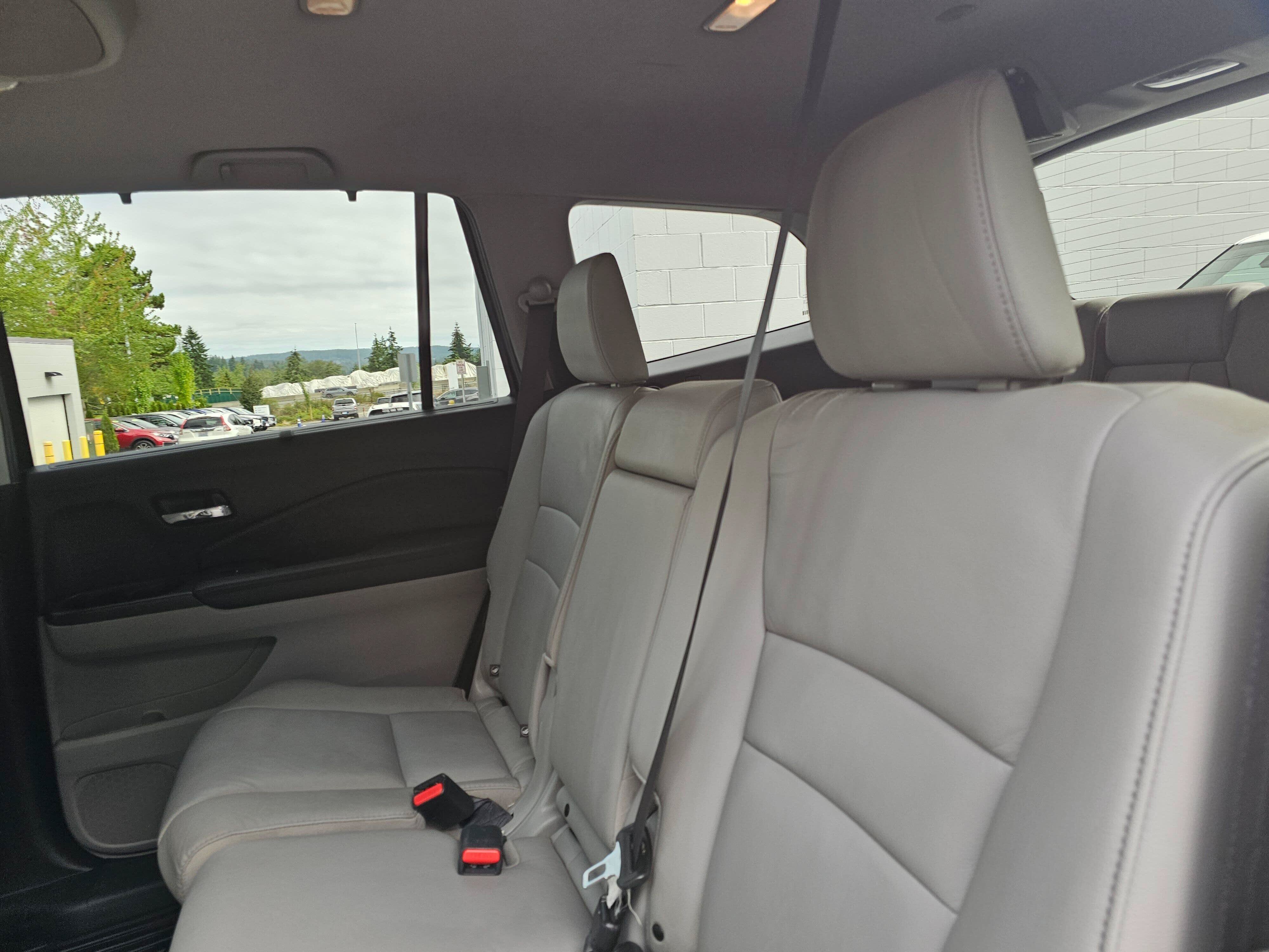 Used 2020 Honda Pilot Touring image 20