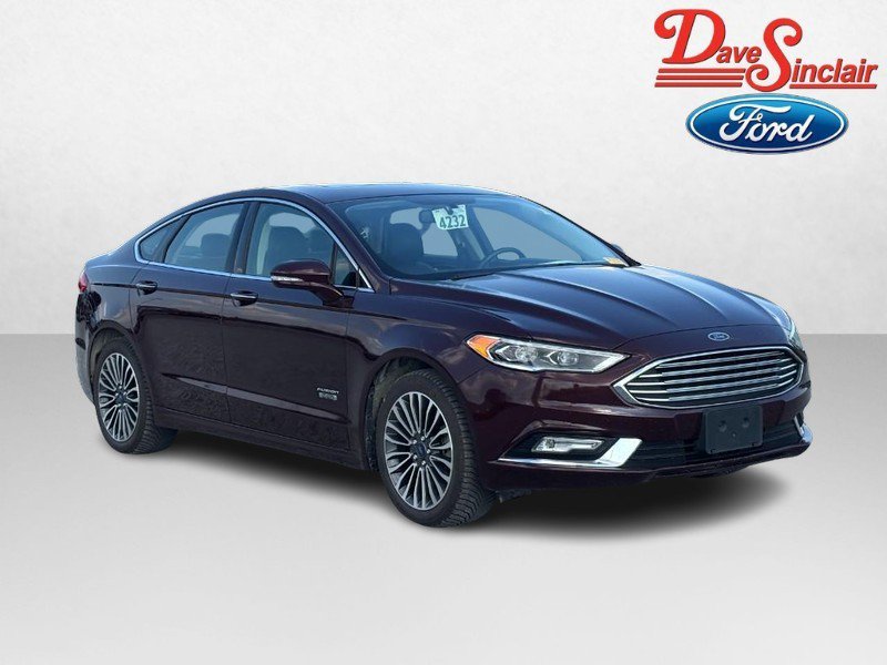 Used 2017 Ford Fusion Energi Titanium FWD image 4