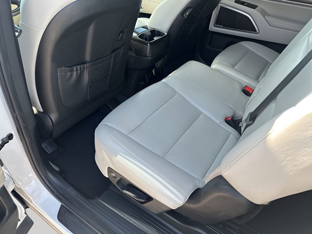 Used 2020 Kia Telluride S w/ S 8 Passenger Seating Package image 19