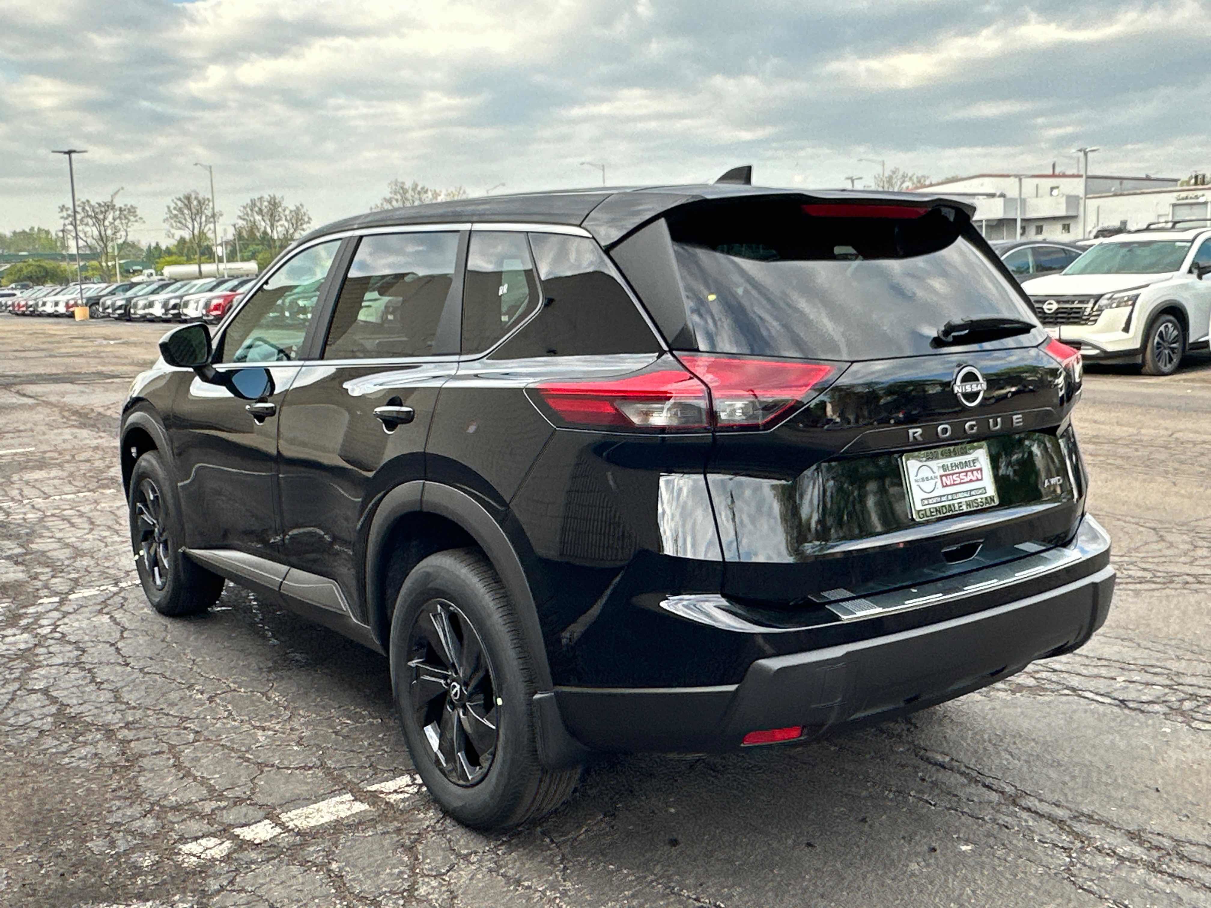 New 2026 Nissan Rogue SV AWD/4WD image 6