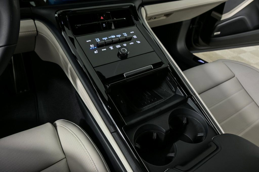 New 2026 Porsche Panamera 4 E-Hybrid AWD/4WD image 19