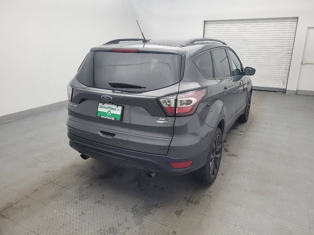 Used 2017 Ford Escape SE w/ Equipment Group 201A AWD/4WD image 7