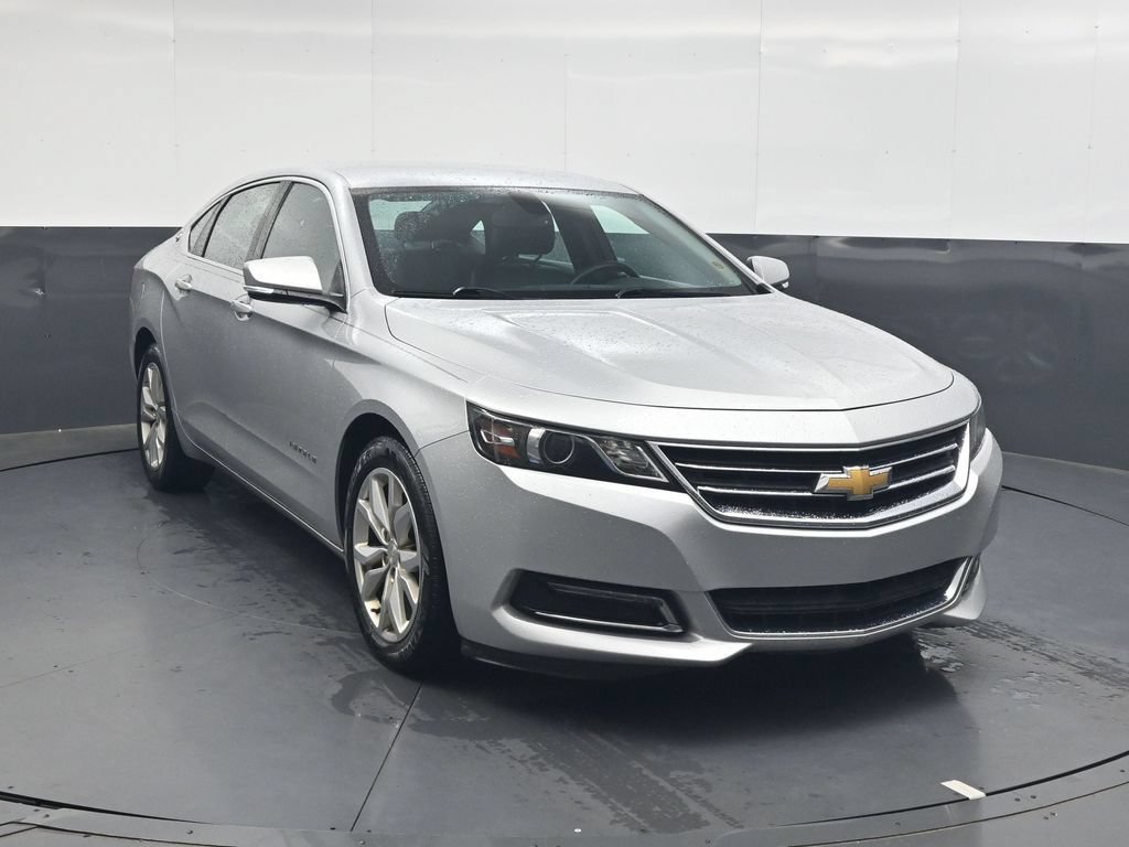 Used 2020 Chevrolet Impala LT w/ LT Convenience Package FWD image 2
