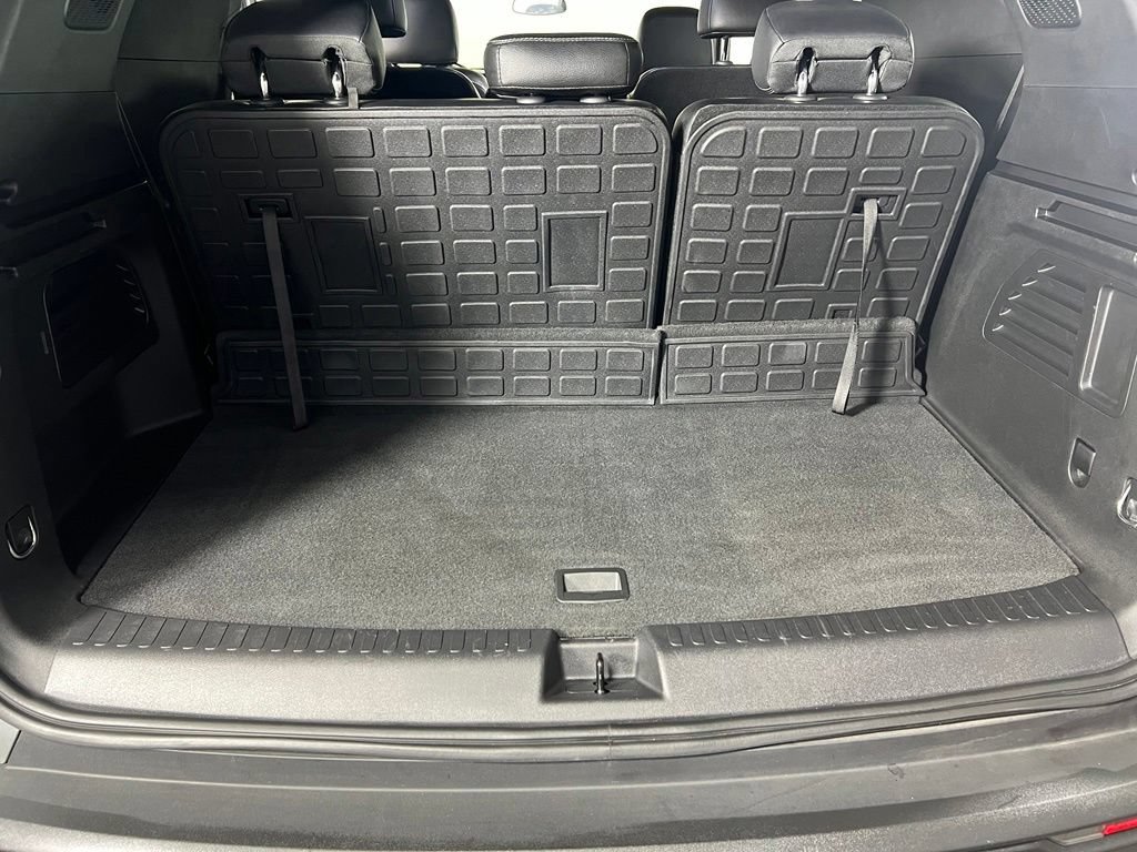 Certified 2024 Chevrolet Traverse LT w/ LPO, Floor Liner Package AWD/4WD image 14