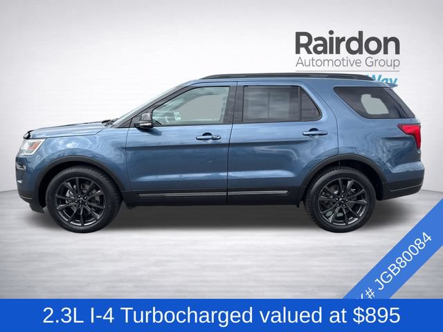 Used 2018 Ford Explorer XLT w/ Equipment Group 202A FWD image 4