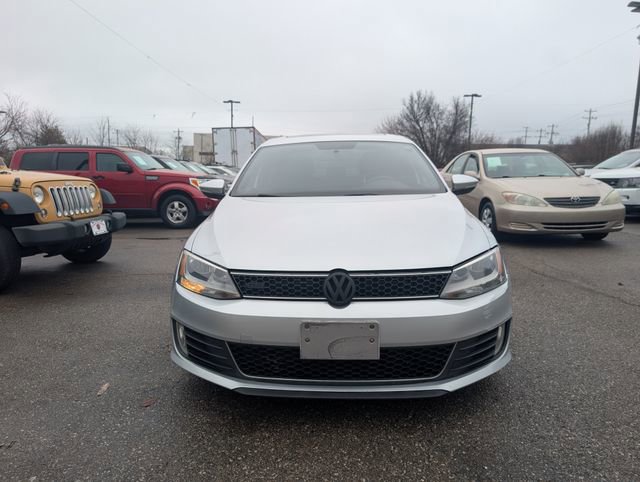 Used 2014 Volkswagen Jetta GLI Autobahn FWD image 2