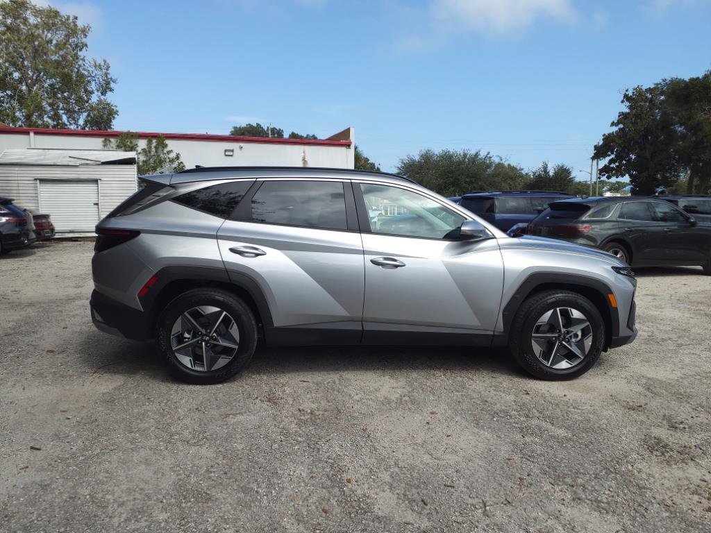 Certified 2025 Hyundai Tucson SEL image 8