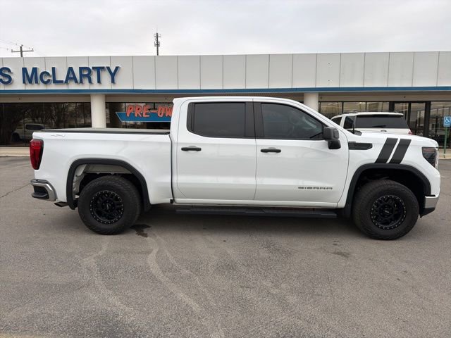 Used 2022 GMC Sierra 1500 Pro w/ Convenience Package image 3