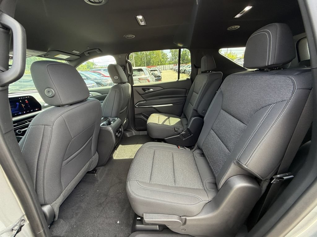 New 2027 Chevrolet Traverse LT w/ Driver Confidence Package FWD image 26