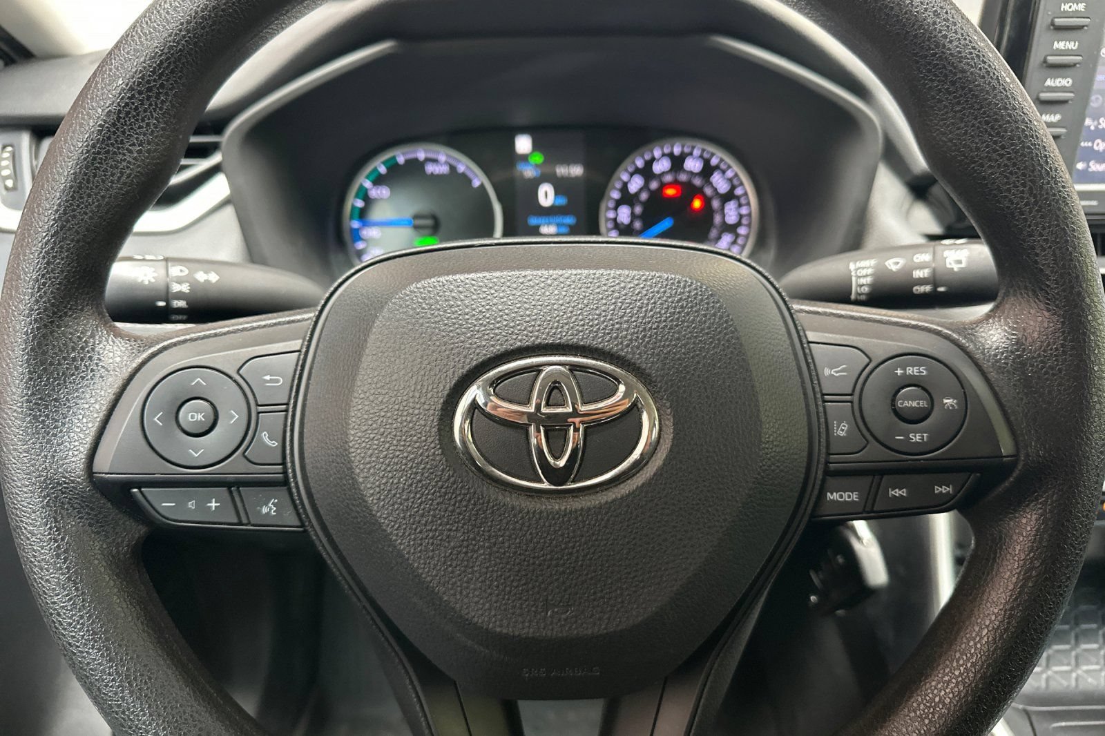 Used 2022 Toyota RAV4 LE AWD/4WD image 29