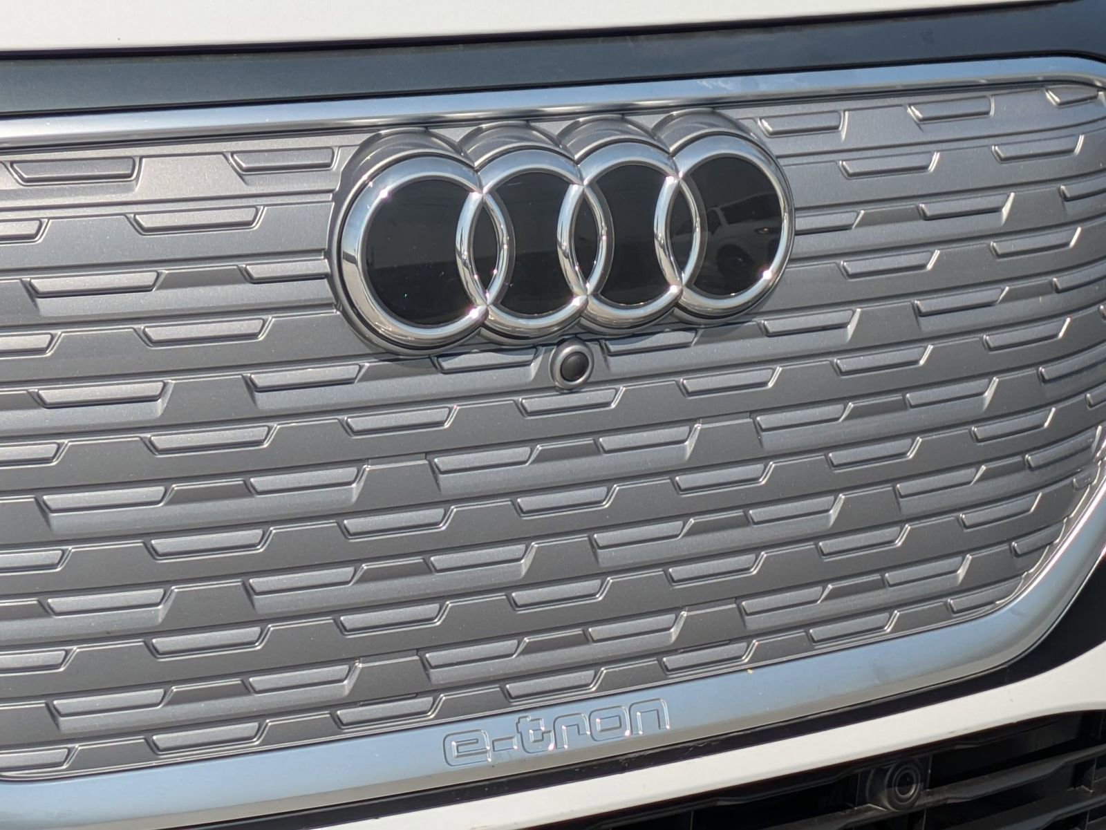 Used 2023 Audi Q4 e-tron Premium Plus w/ Premium Plus image 25