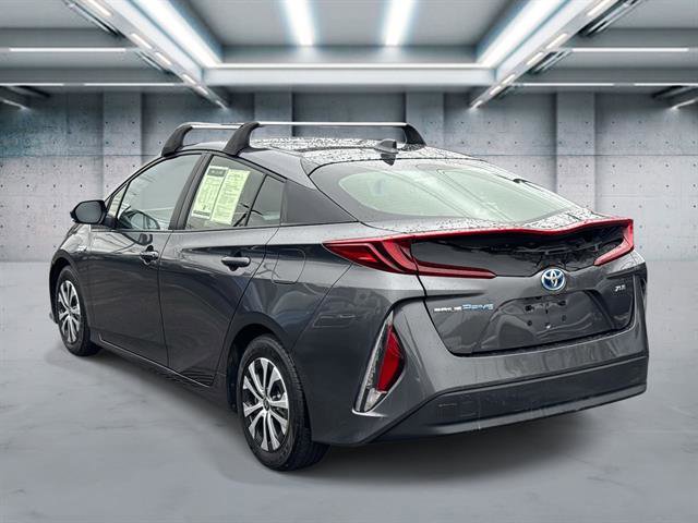 Used 2021 Toyota Prius Prime XLE image 5