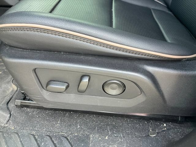 Used 2024 GMC Canyon Denali AWD/4WD image 29