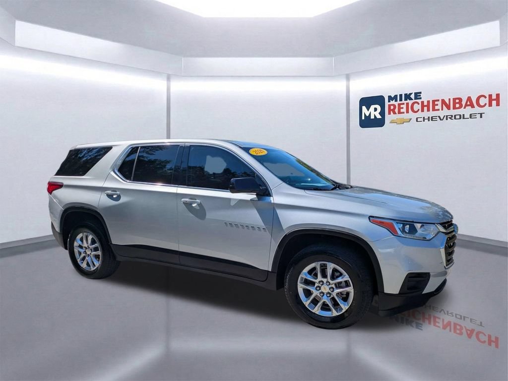 Used 2020 Chevrolet Traverse LS FWD image 2