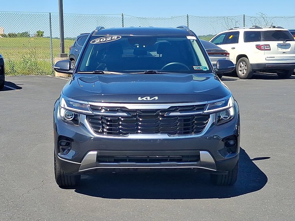 Certified 2025 Kia Seltos EX AWD/4WD video 2