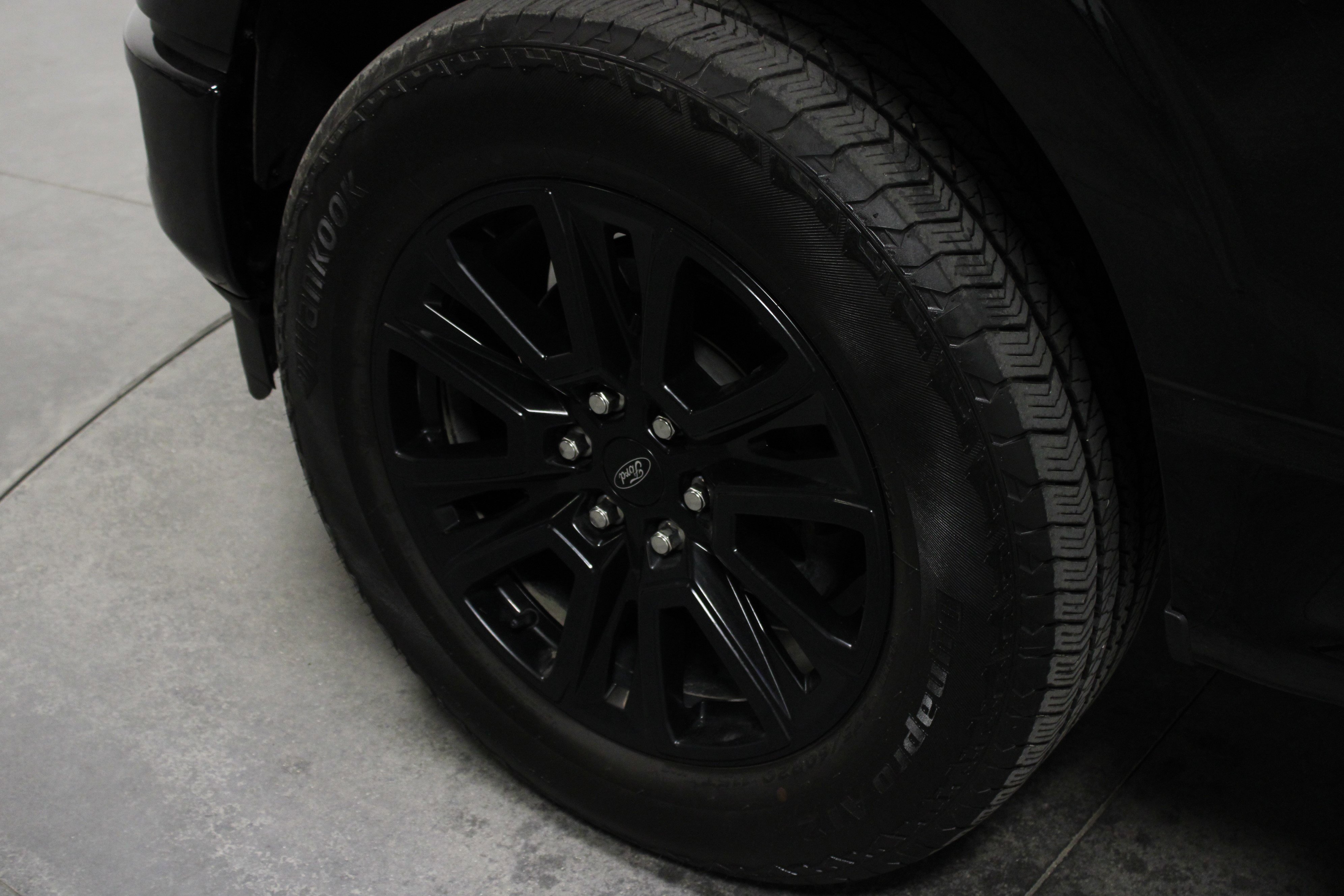 Used 2025 Ford F150 Platinum w/ Equipment Group 702A High image 10