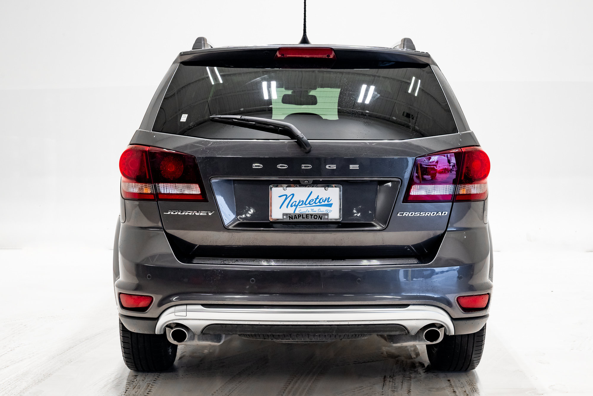 Used 2019 Dodge Journey Crossroad w/ Nav & Sun Group FWD image 31