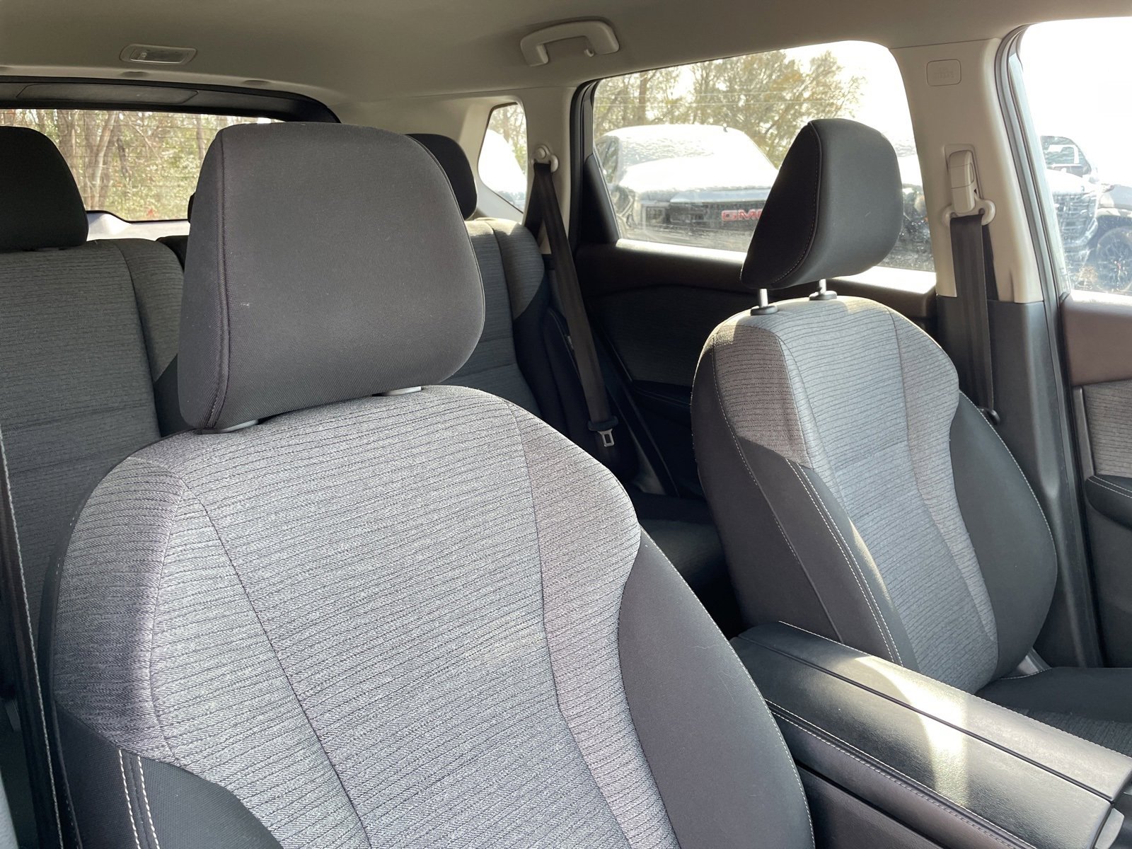 Used 2023 Nissan Rogue SV image 29