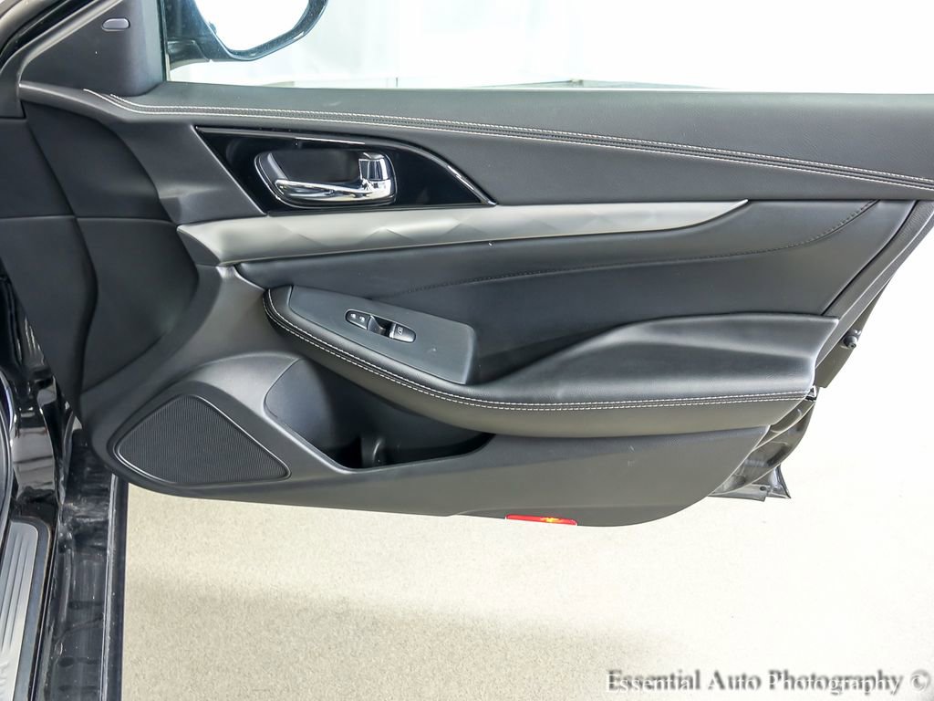 Used 2023 Nissan Maxima SV w/ Floor Mat Group FWD image 23