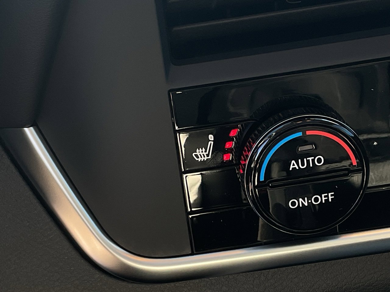 New 2027 Nissan Rogue Dark Armor AWD/4WD image 30