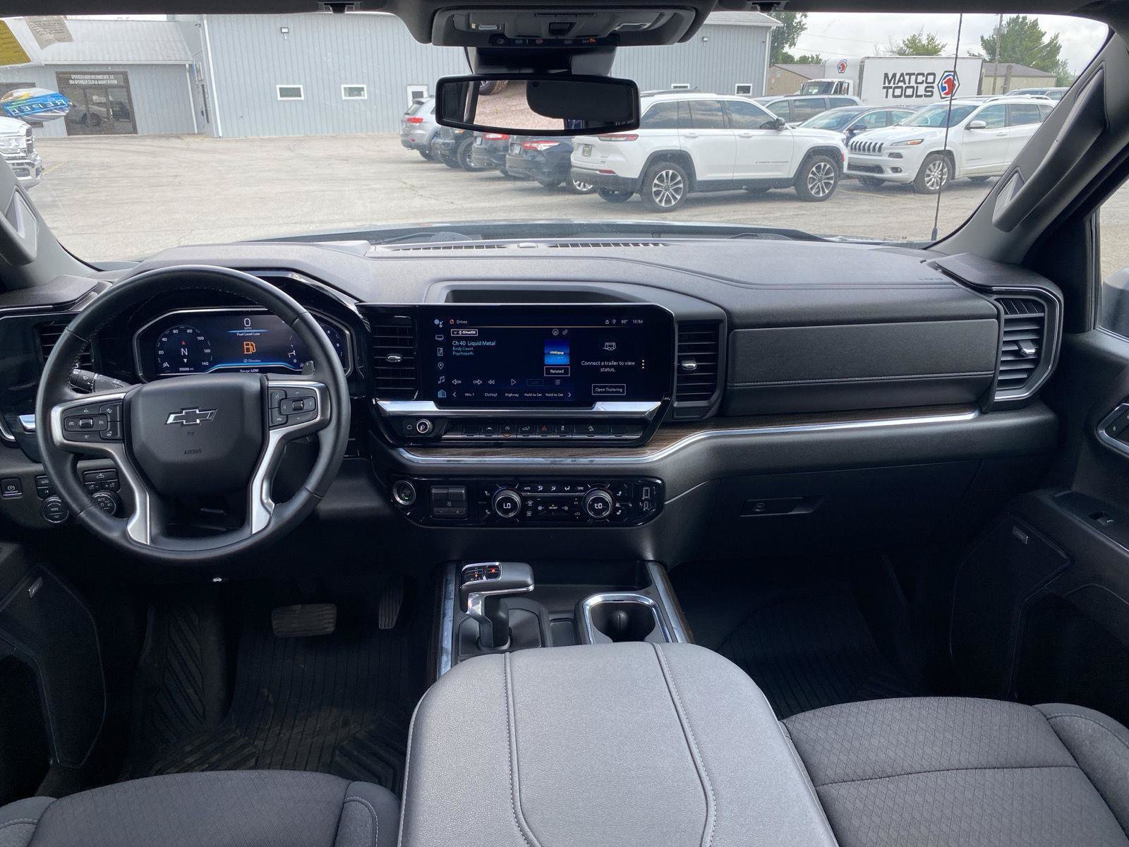 Used 2023 Chevrolet Silverado 1500 RST AWD/4WD image 33