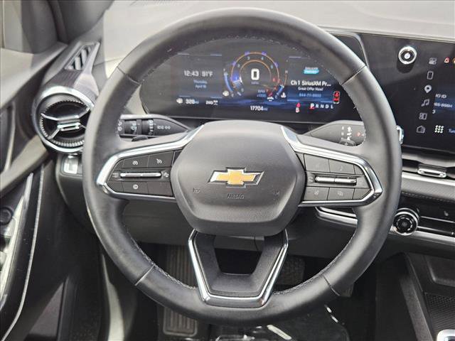 Used 2026 Chevrolet Equinox LT AWD/4WD image 15