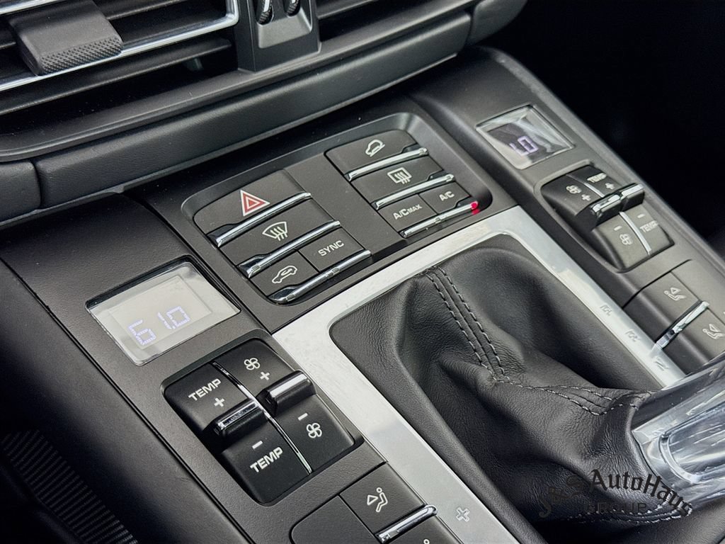 Used 2021 Porsche Macan GTS AWD/4WD image 21