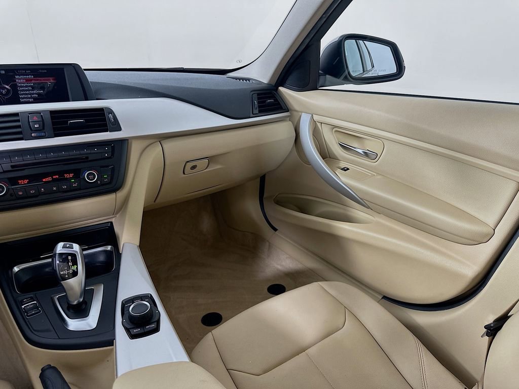 Used 2015 BMW 320i Sedan image 22