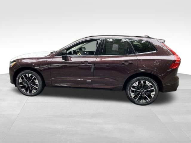 New 2026 Volvo XC60 T8 Plus w/ Protection Package Premier AWD/4WD image 4