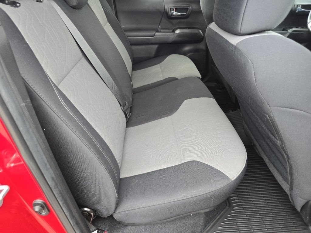 Used 2023 Toyota Tacoma TRD Off-Road AWD/4WD image 19