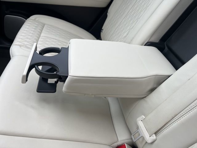 Used 2022 Lincoln Nautilus Black Label w/ Class II Trailer Tow Package image 15