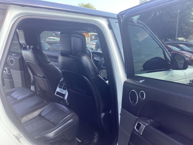 Used 2021 Land Rover Range Rover Sport SE image 4