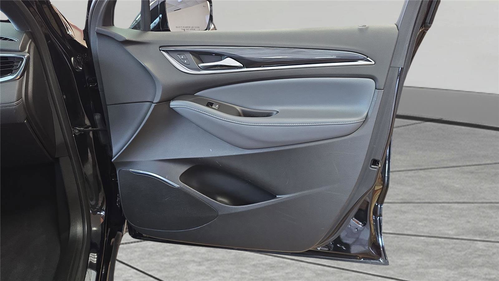 Used 2023 Buick Enclave Essence w/ Sport Touring Edition image 15