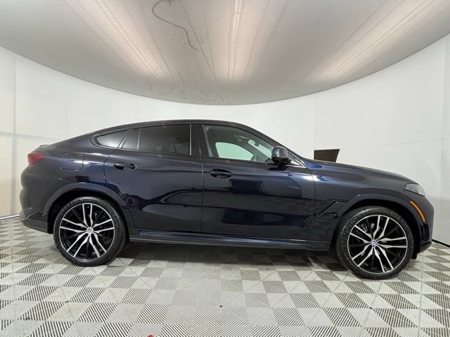 Certified 2024 BMW X6 xDrive40i w/ Executive Package AWD/4WD image 8