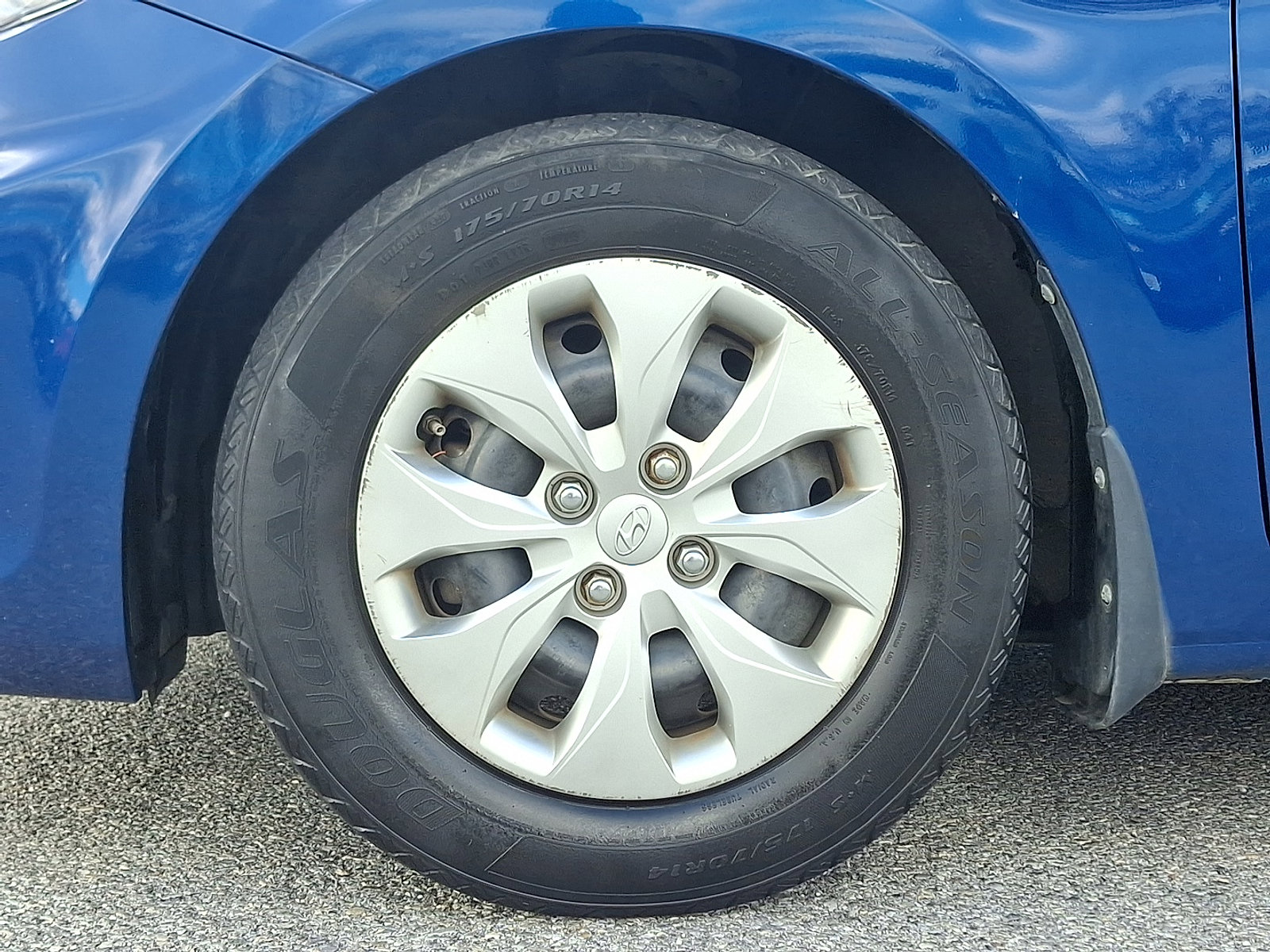 Used 2015 Hyundai Accent GLS w/ Option Group 02 image 8