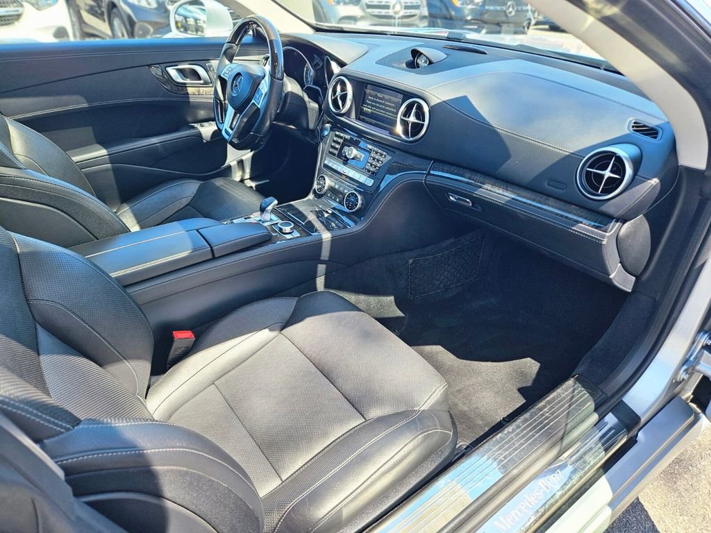 Certified 2016 Mercedes-Benz SL 400 image 9