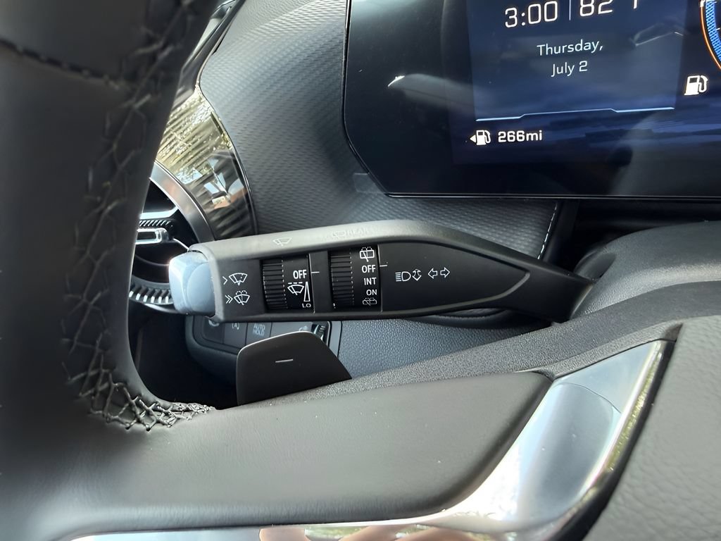 New 2027 Chevrolet Equinox LT FWD image 16