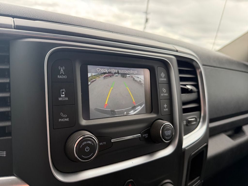 Used 2023 RAM 1500 Classic SLT AWD/4WD image 17