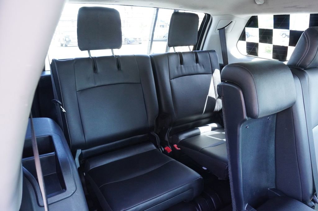 Used 2021 Toyota 4Runner SR5 Premium w/ Moonroof Package RWD image 10